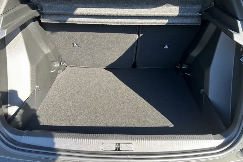 Image secondaire du véhicule 10