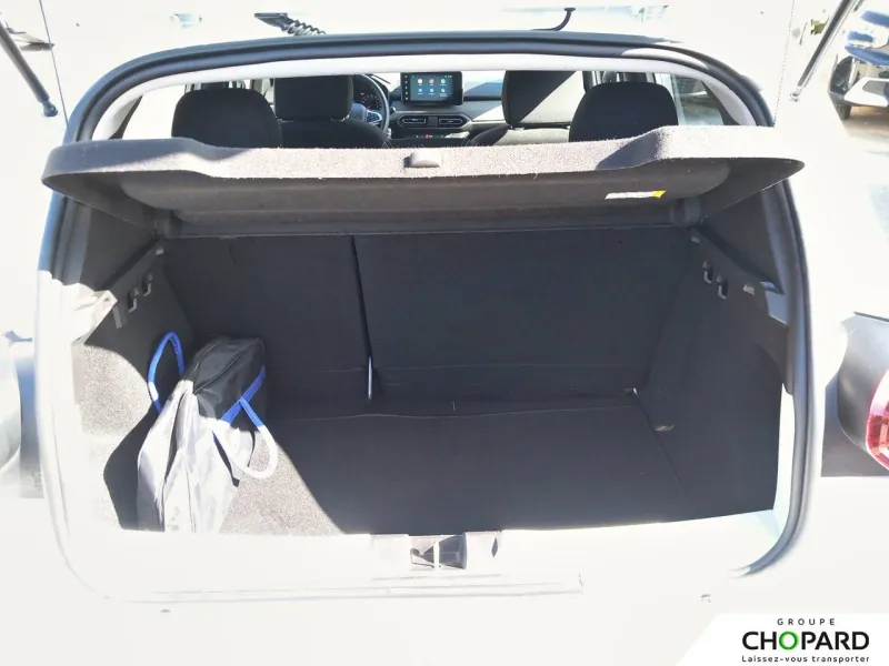 Image secondaire du véhicule 9