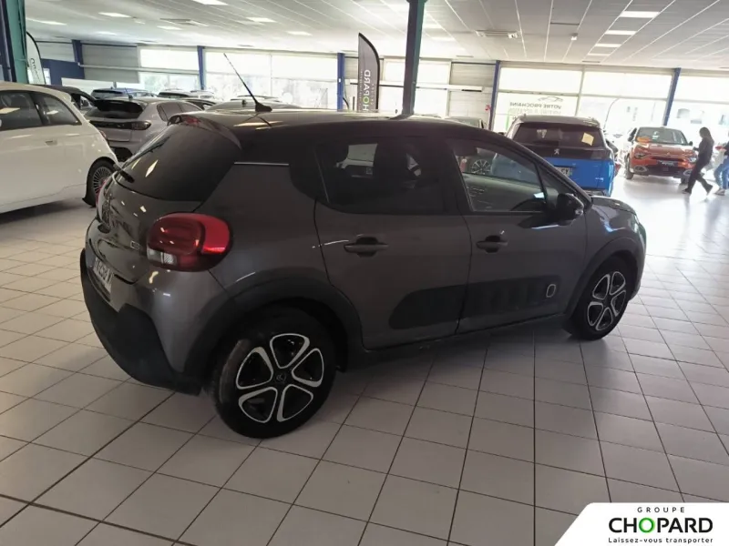 Image secondaire du véhicule 9