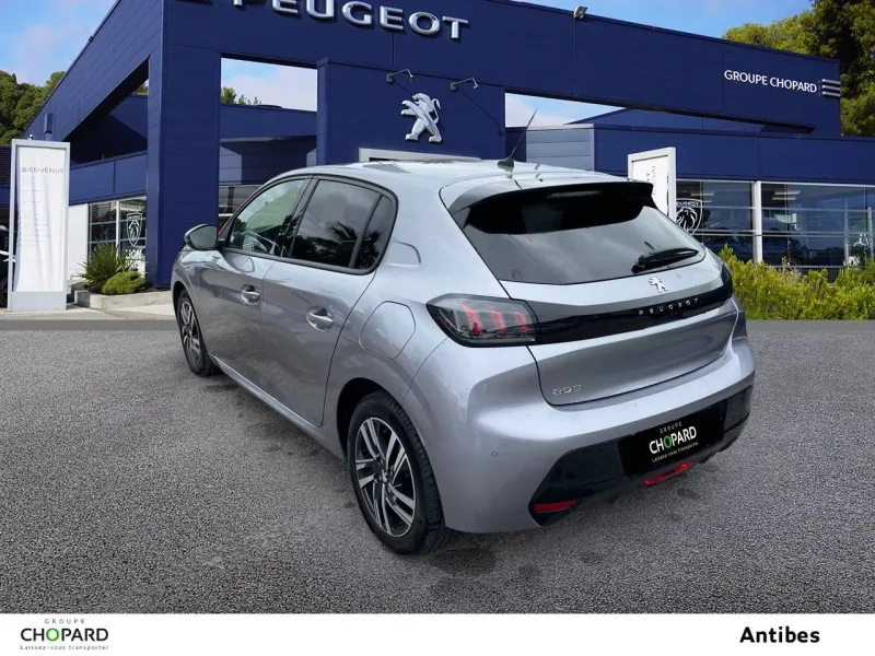 Image secondaire du véhicule 9