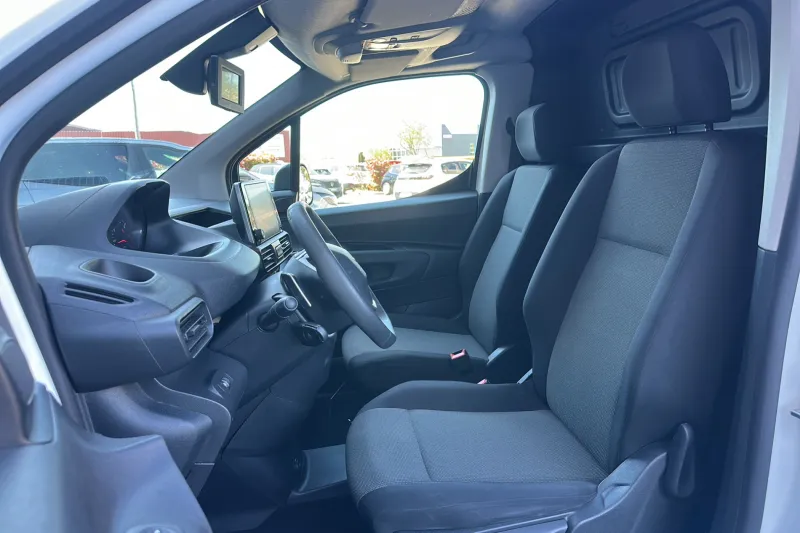 Image secondaire du véhicule 10