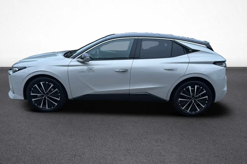 Image secondaire du véhicule 4