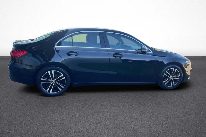 Image secondaire du véhicule 8