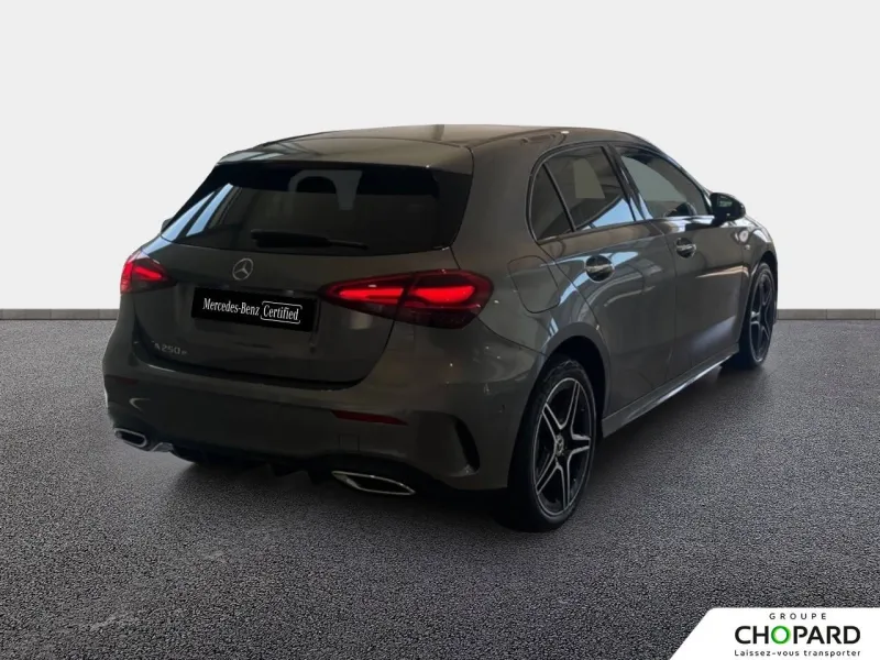 Image secondaire du véhicule 4