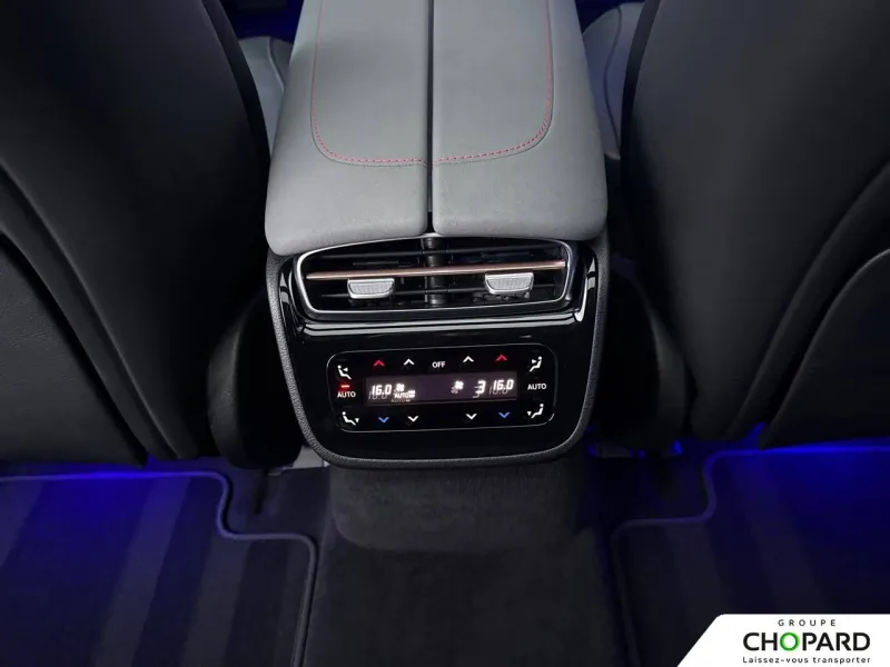 Image secondaire du véhicule 30