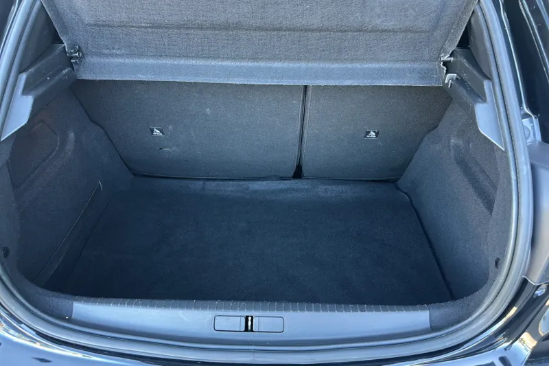 Image secondaire du véhicule 10