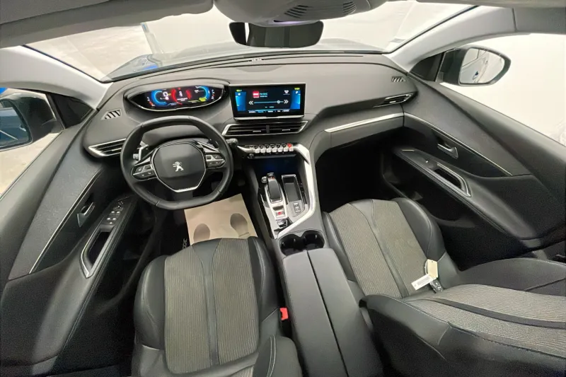 Image secondaire du véhicule 10