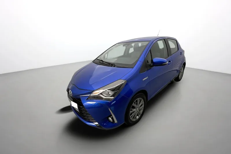 Toyota-YARIS HYBRIDE LCA 2016-d'occasion chez Peugeot Gap