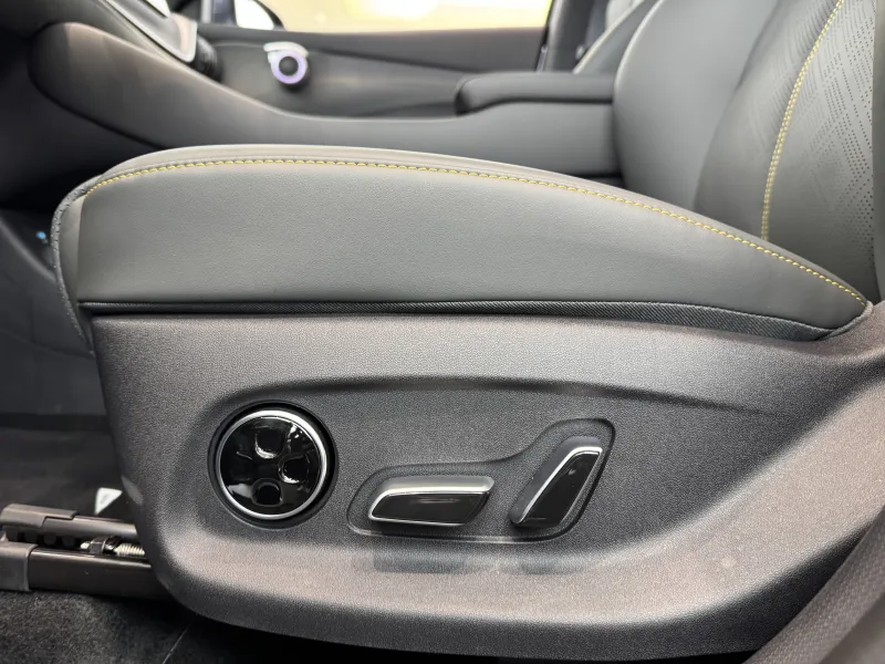 Image secondaire du véhicule 7