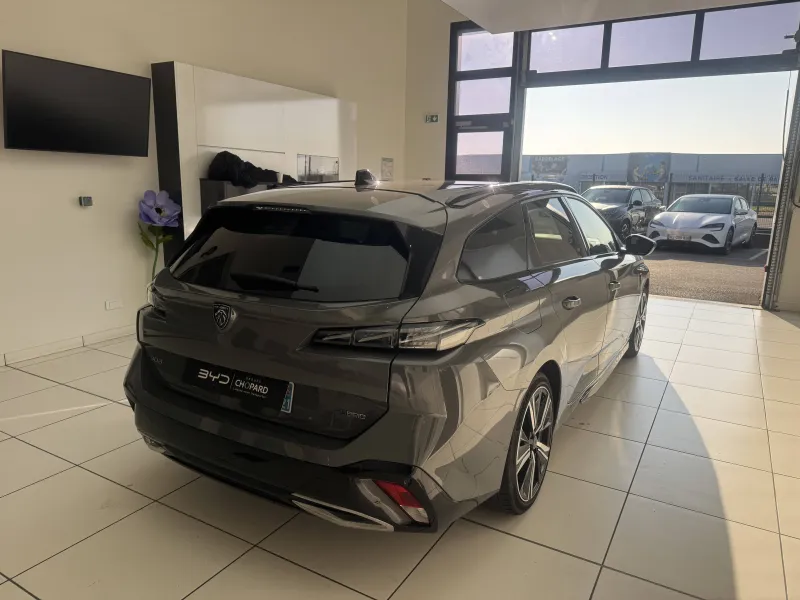 Image secondaire du véhicule 3