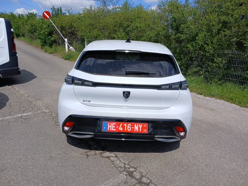 Image secondaire du véhicule 6