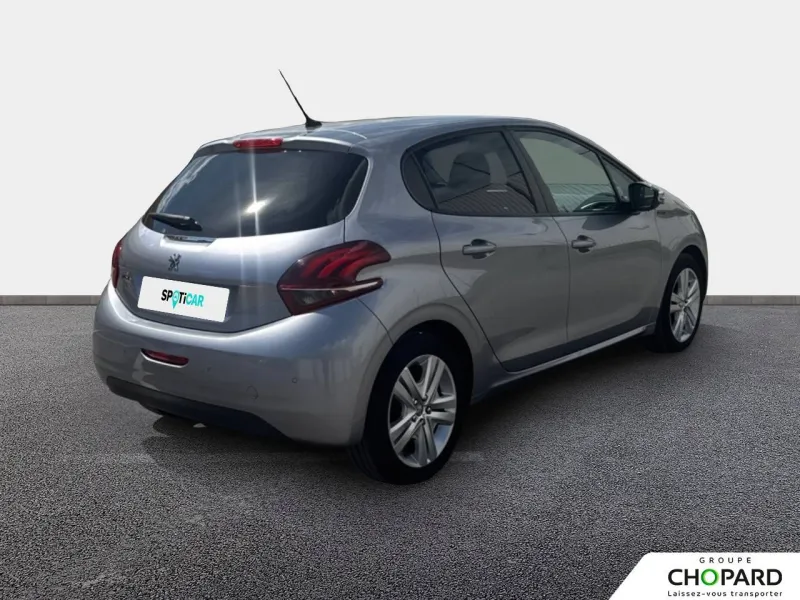 Image secondaire du véhicule 4