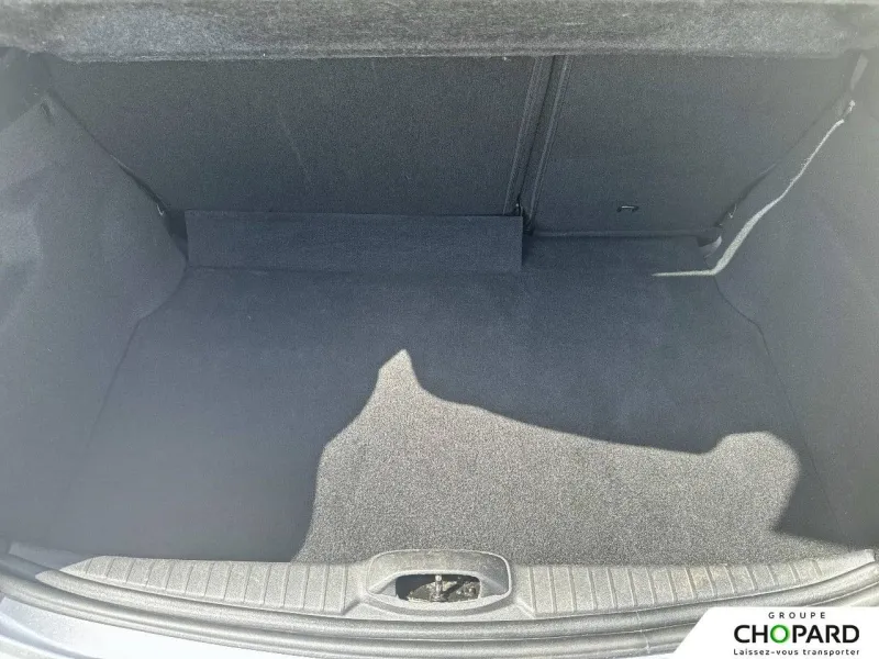 Image secondaire du véhicule 9