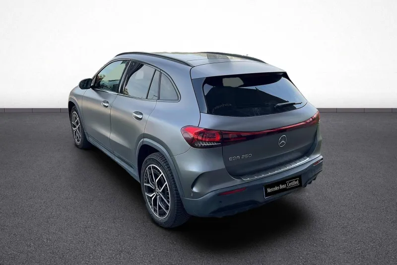 Image secondaire du véhicule 4