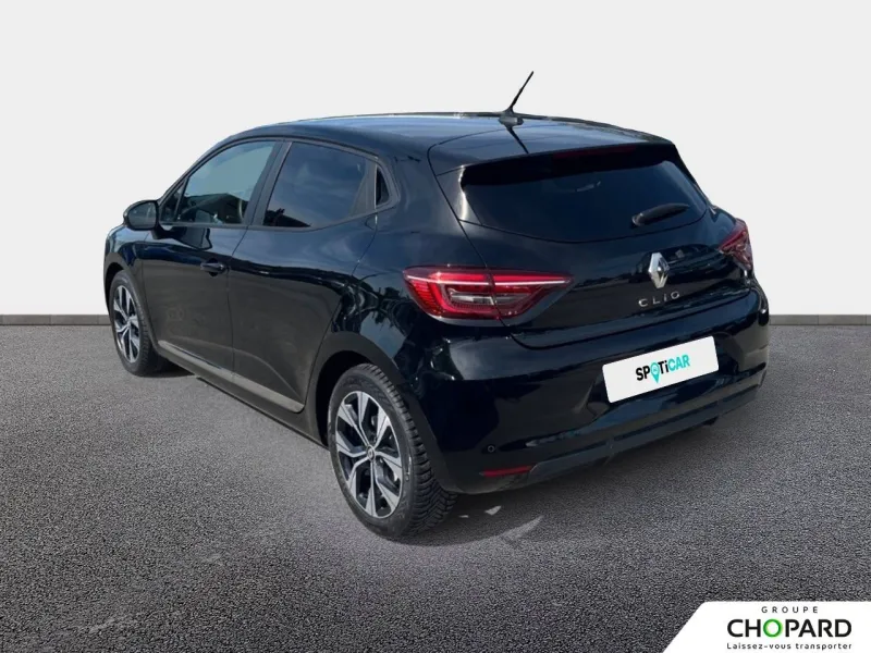 Image secondaire du véhicule 8