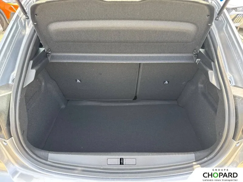 Image secondaire du véhicule 9