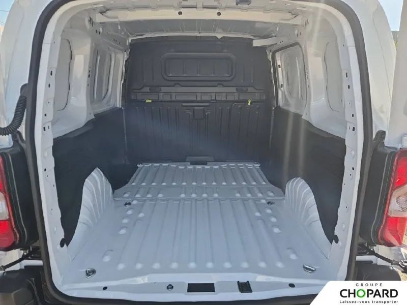 Image secondaire du véhicule 9