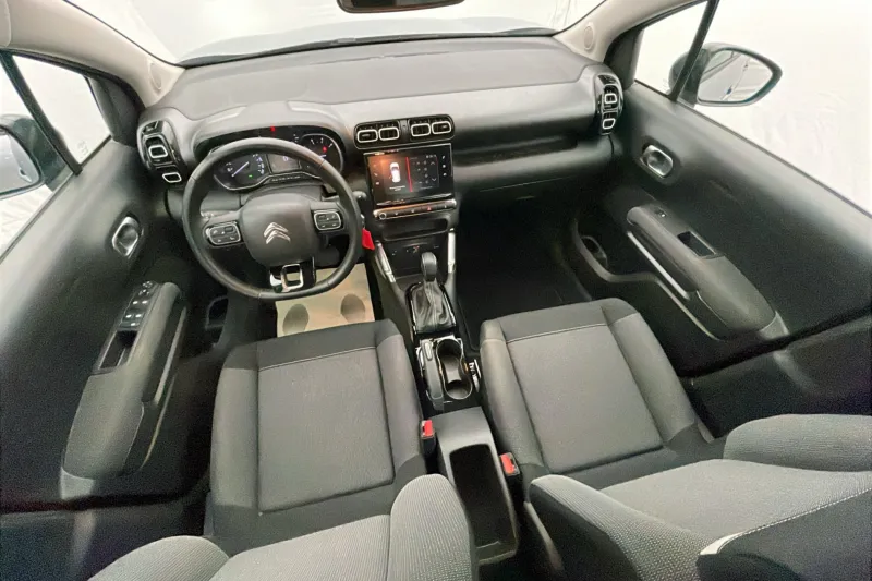 Image secondaire du véhicule 10