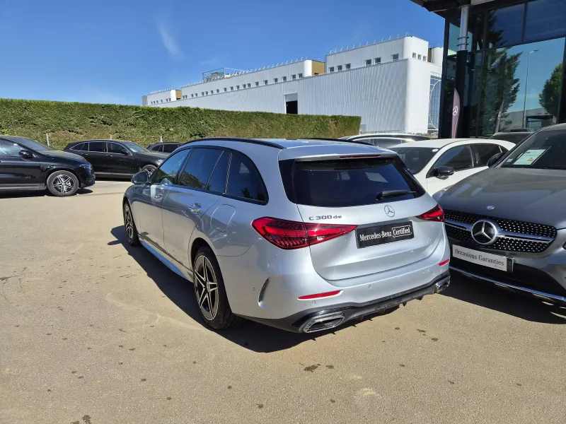 Image secondaire du véhicule 9