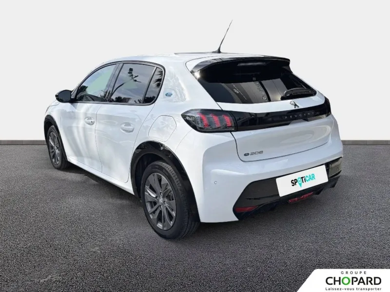 Image secondaire du véhicule 8