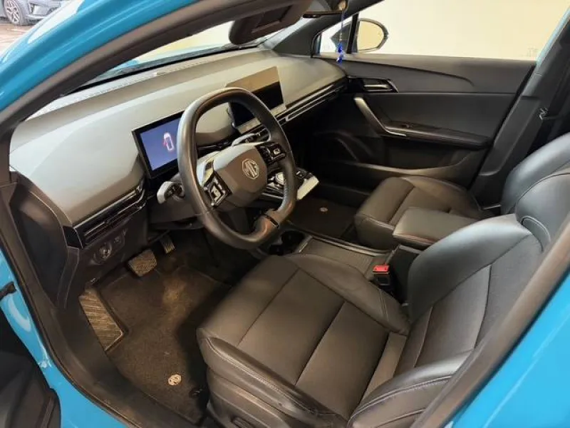 Image secondaire du véhicule 8