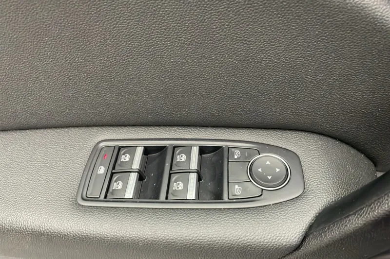 Image secondaire du véhicule 19