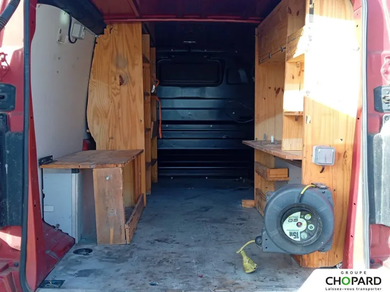 Image secondaire du véhicule 9