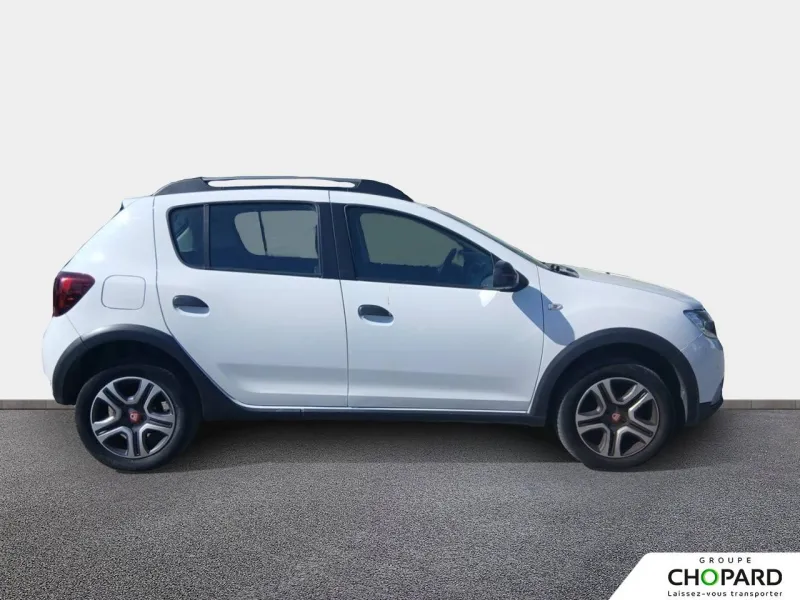 Image secondaire du véhicule 10