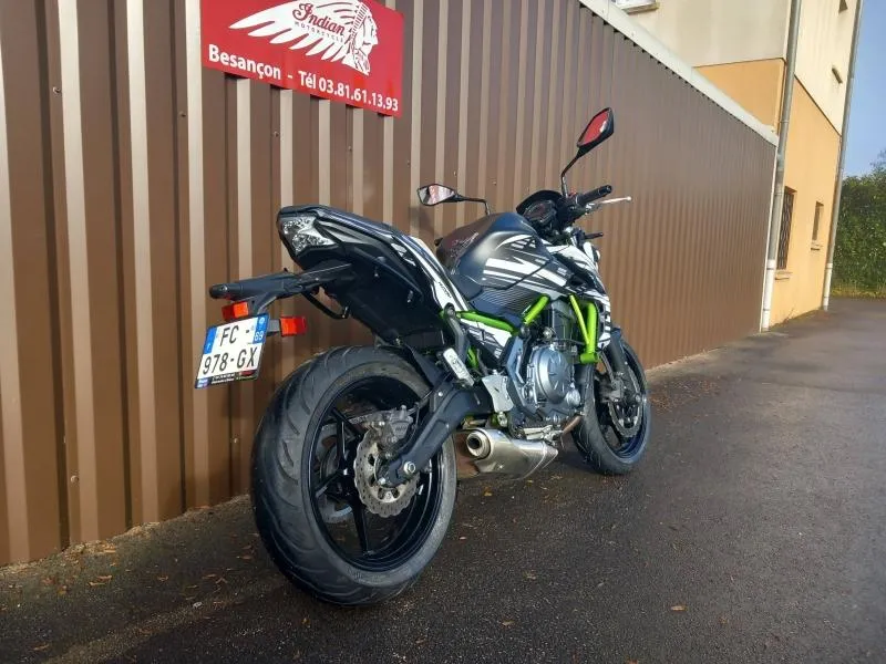 Image secondaire du véhicule 3