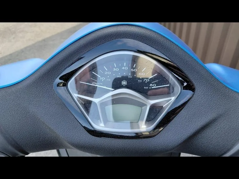 Image secondaire du véhicule 8