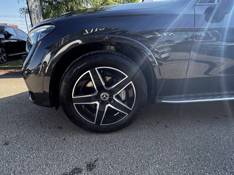 Image secondaire du véhicule 10