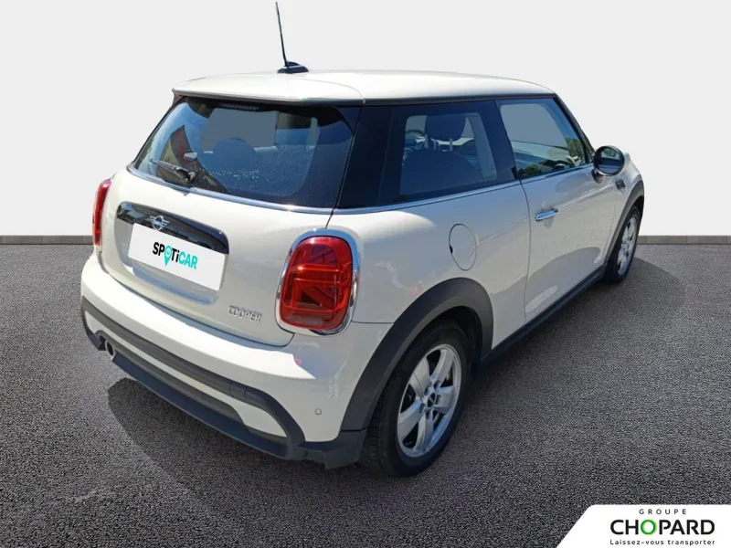 Image secondaire du véhicule 4