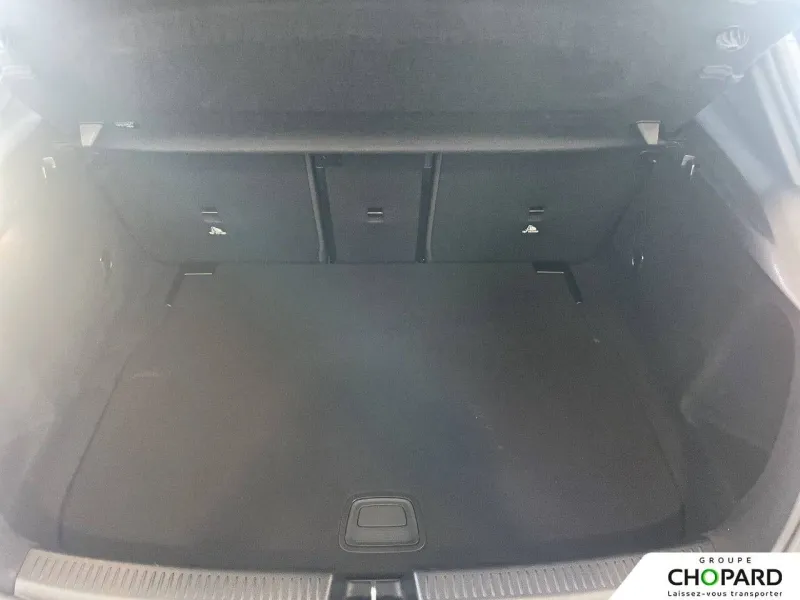 Image secondaire du véhicule 9