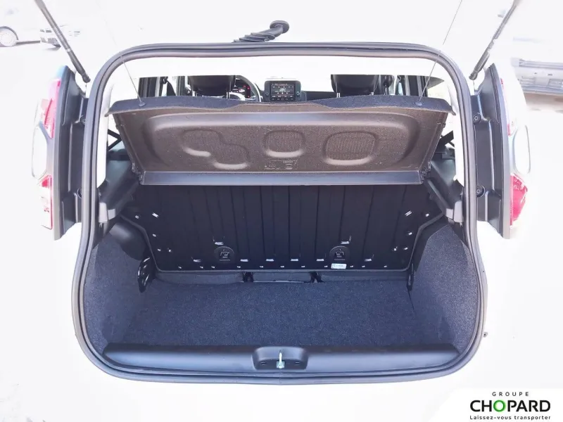 Image secondaire du véhicule 9