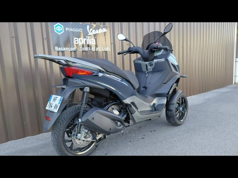 Image secondaire du véhicule 4