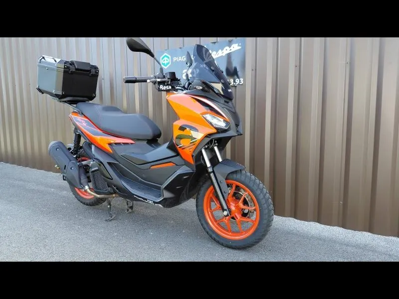 Image secondaire du véhicule 4