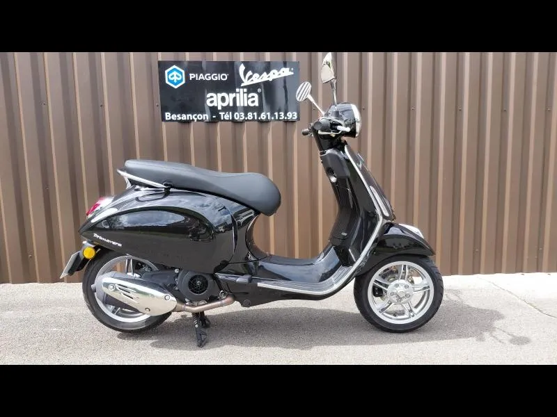Vespa-Primavera-d'occasion chez Vespa Besançon