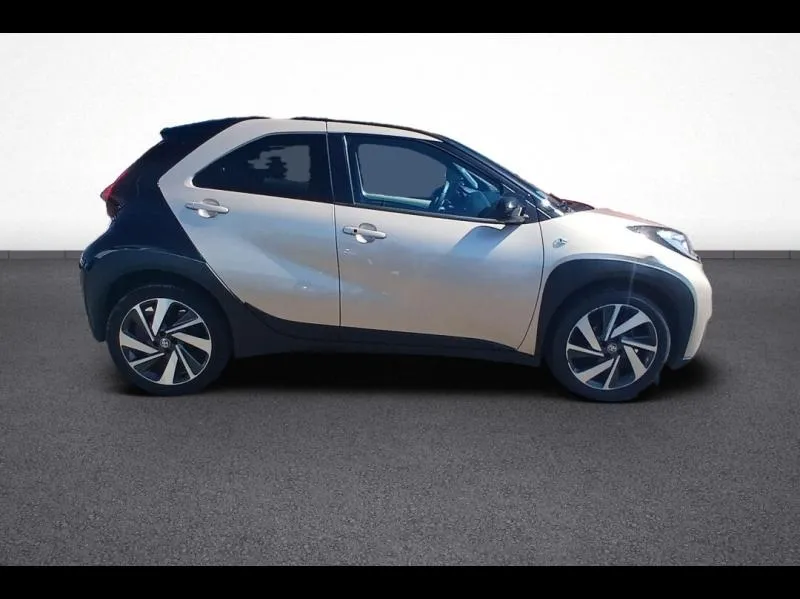 Image secondaire du véhicule 8