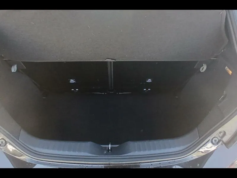 Image secondaire du véhicule 10