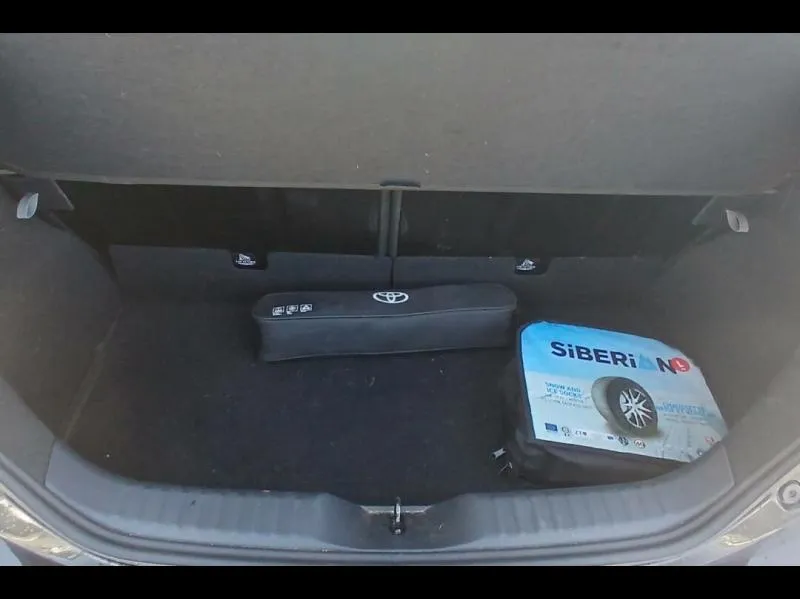 Image secondaire du véhicule 10