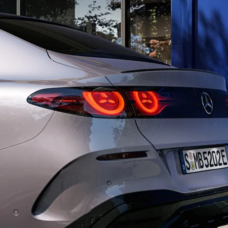 Mercedes Classe C électrique : Signature lumineuse arrière