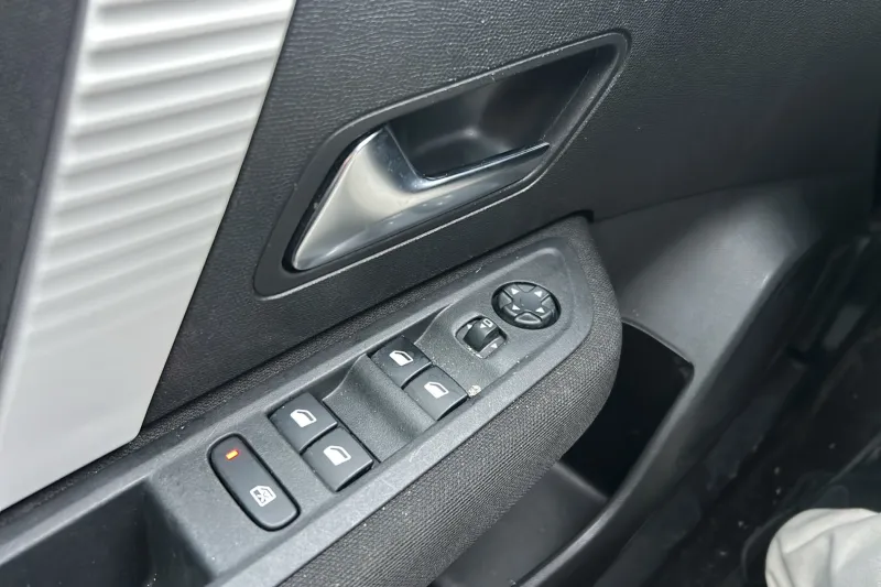 Image secondaire du véhicule 16