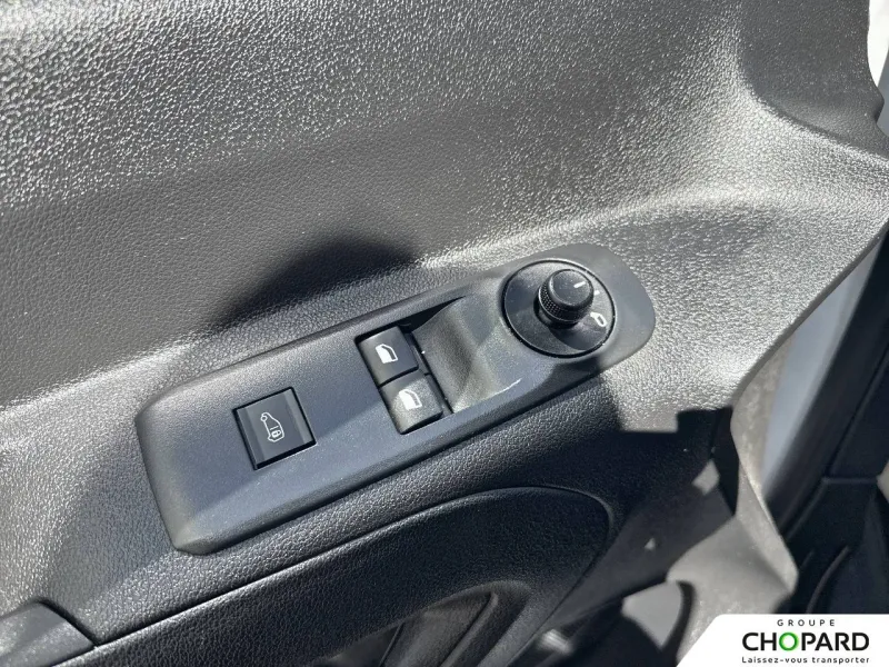 Image secondaire du véhicule 3