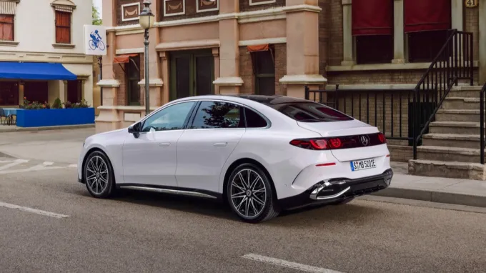 Mercedes Classe C électrique : 3/4 arrière