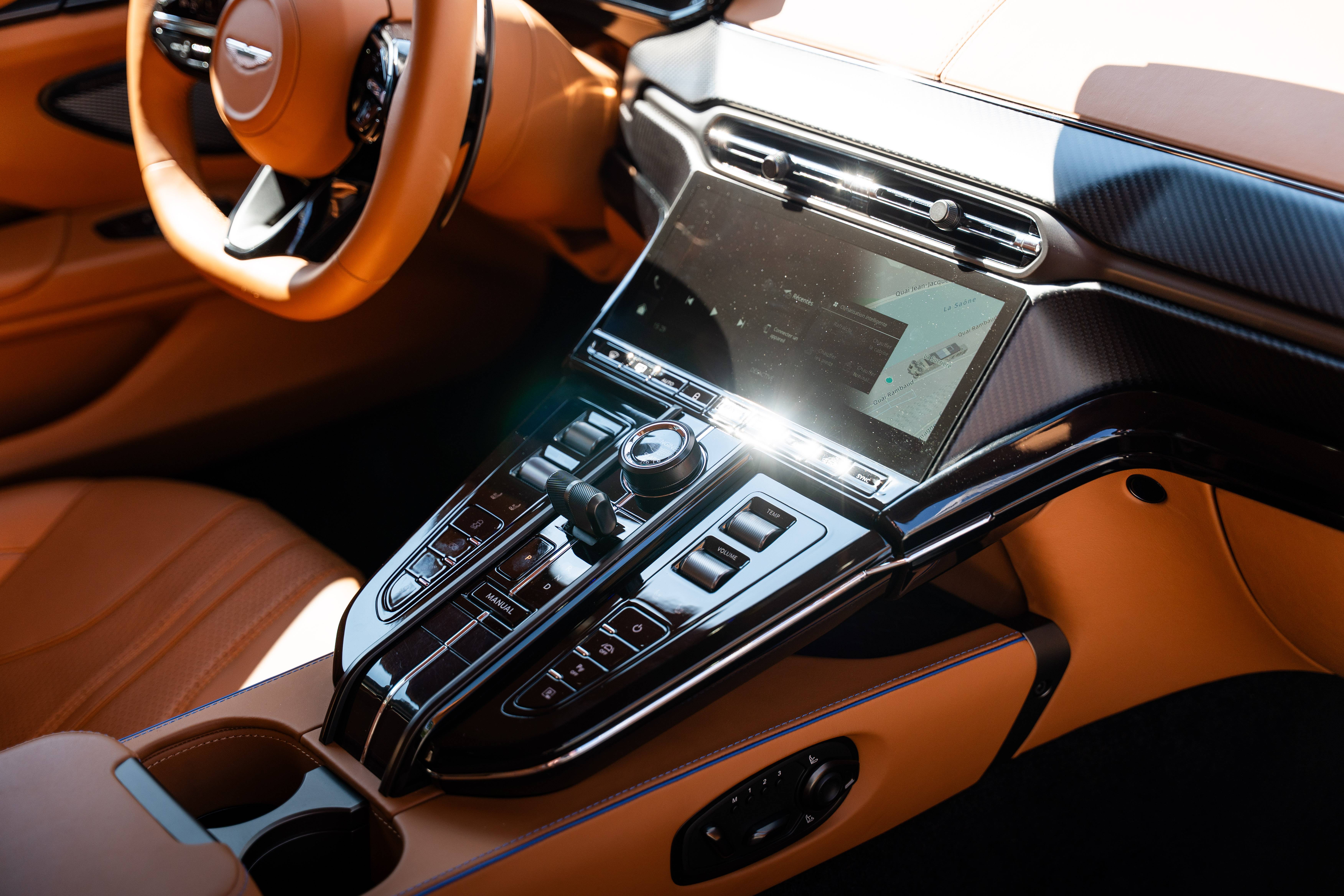 VANTAGE Vantage Coup&eacute; V8 665 ch BVA8 &mdash; 6