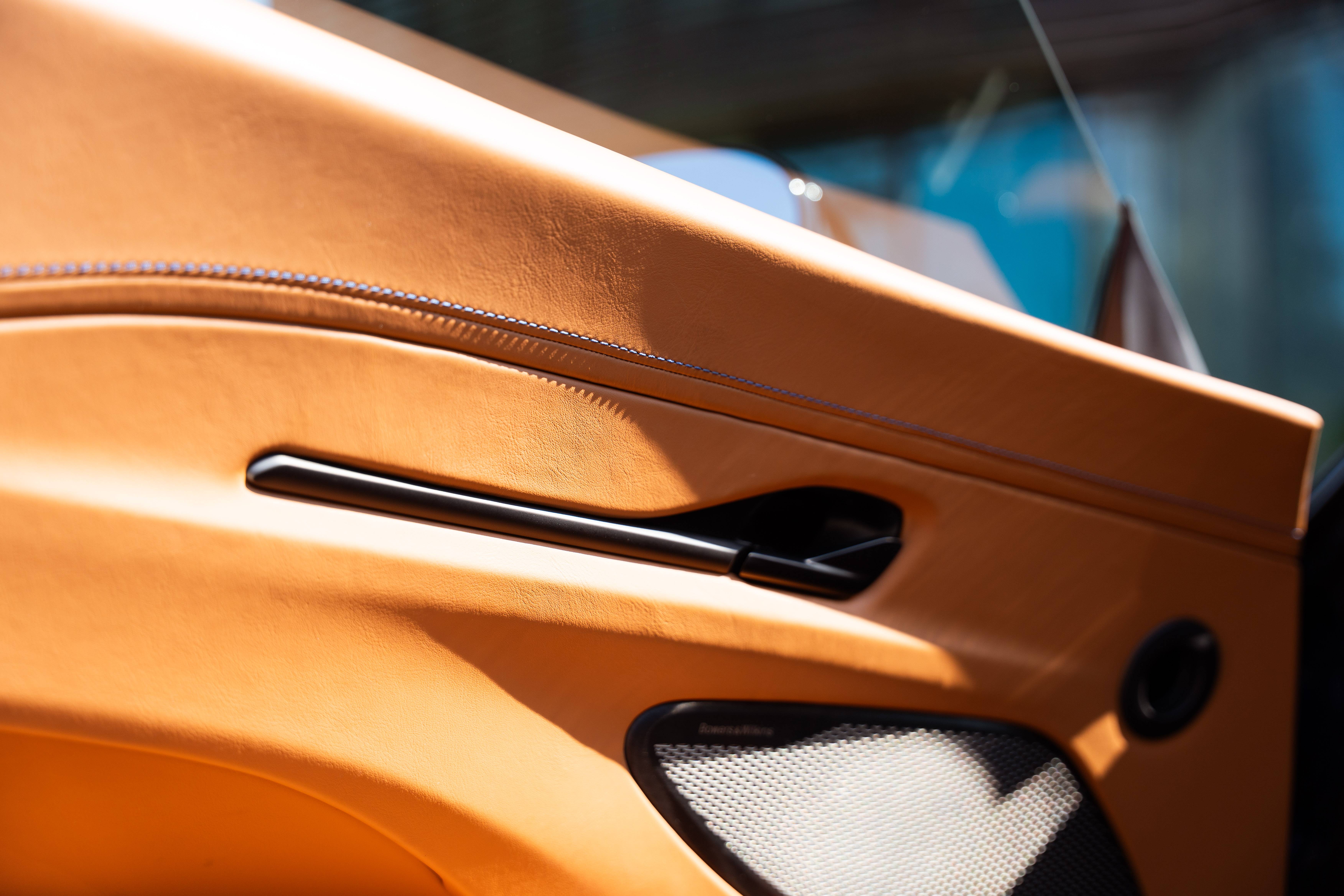 VANTAGE Vantage Coup&eacute; V8 665 ch BVA8 &mdash; 16