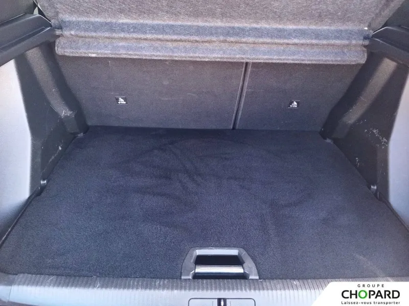 Image secondaire du véhicule 9