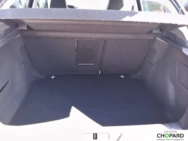 Image secondaire du véhicule 9