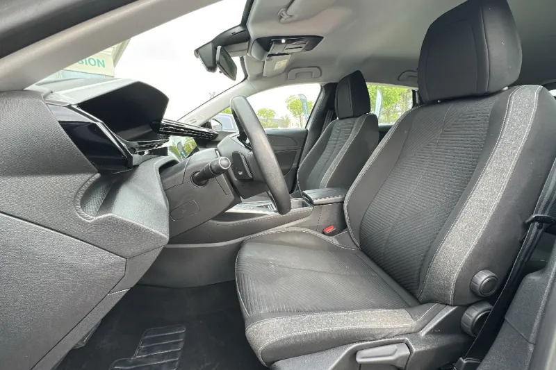 Image secondaire du véhicule 10