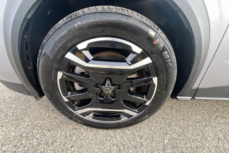 Image secondaire du véhicule 10